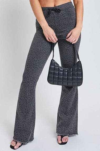 Flare Raw Hem Jogger Jeans-P74424